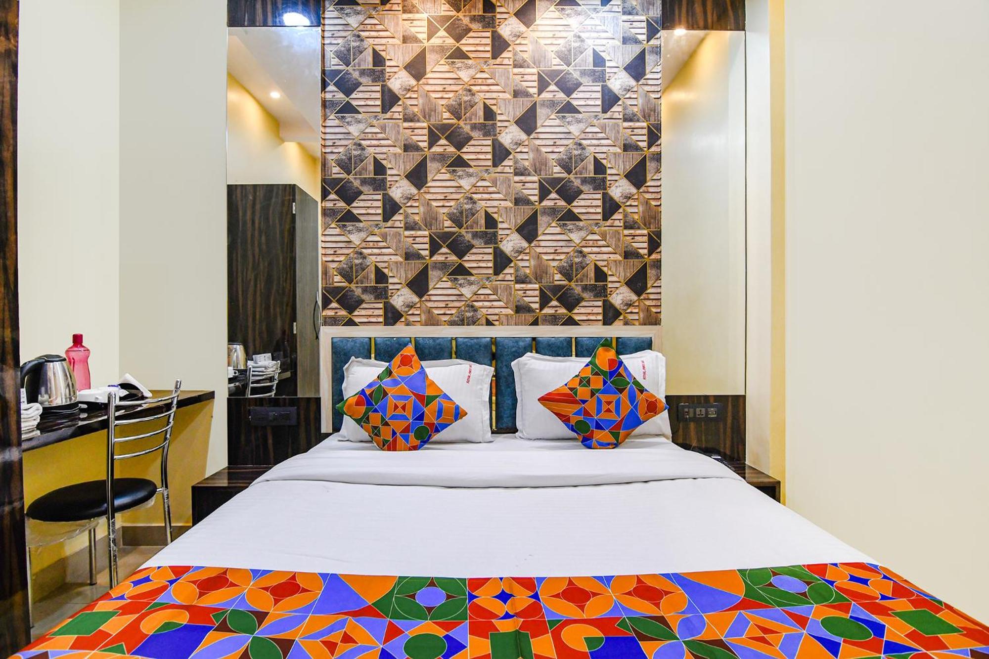 Fabhotel Royal Park Inn - Nr Eden Garden Stadium 콜카타 외부 사진