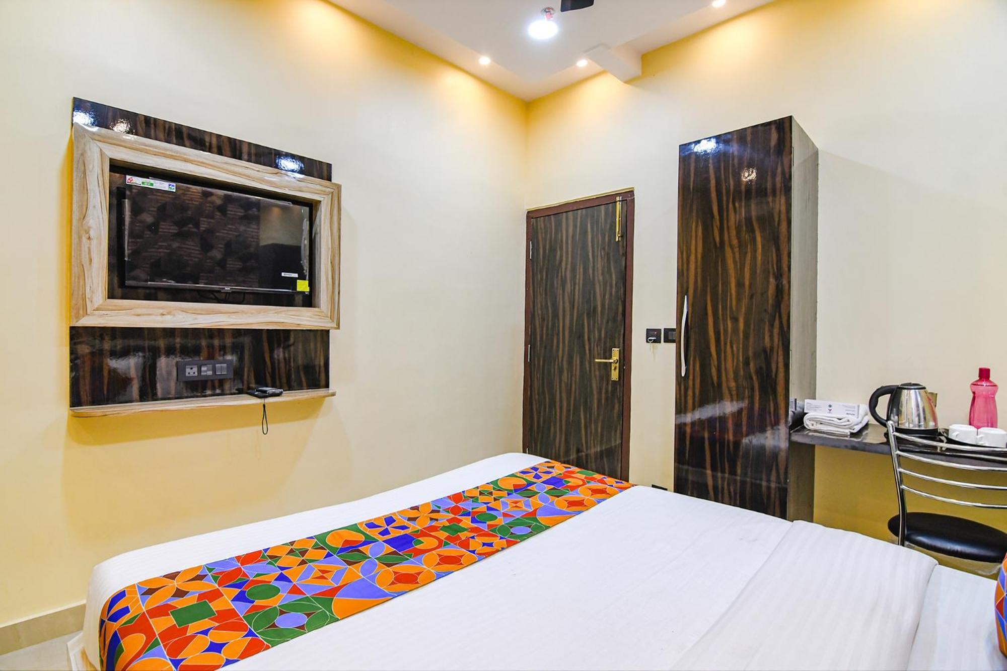 Fabhotel Royal Park Inn - Nr Eden Garden Stadium 콜카타 외부 사진
