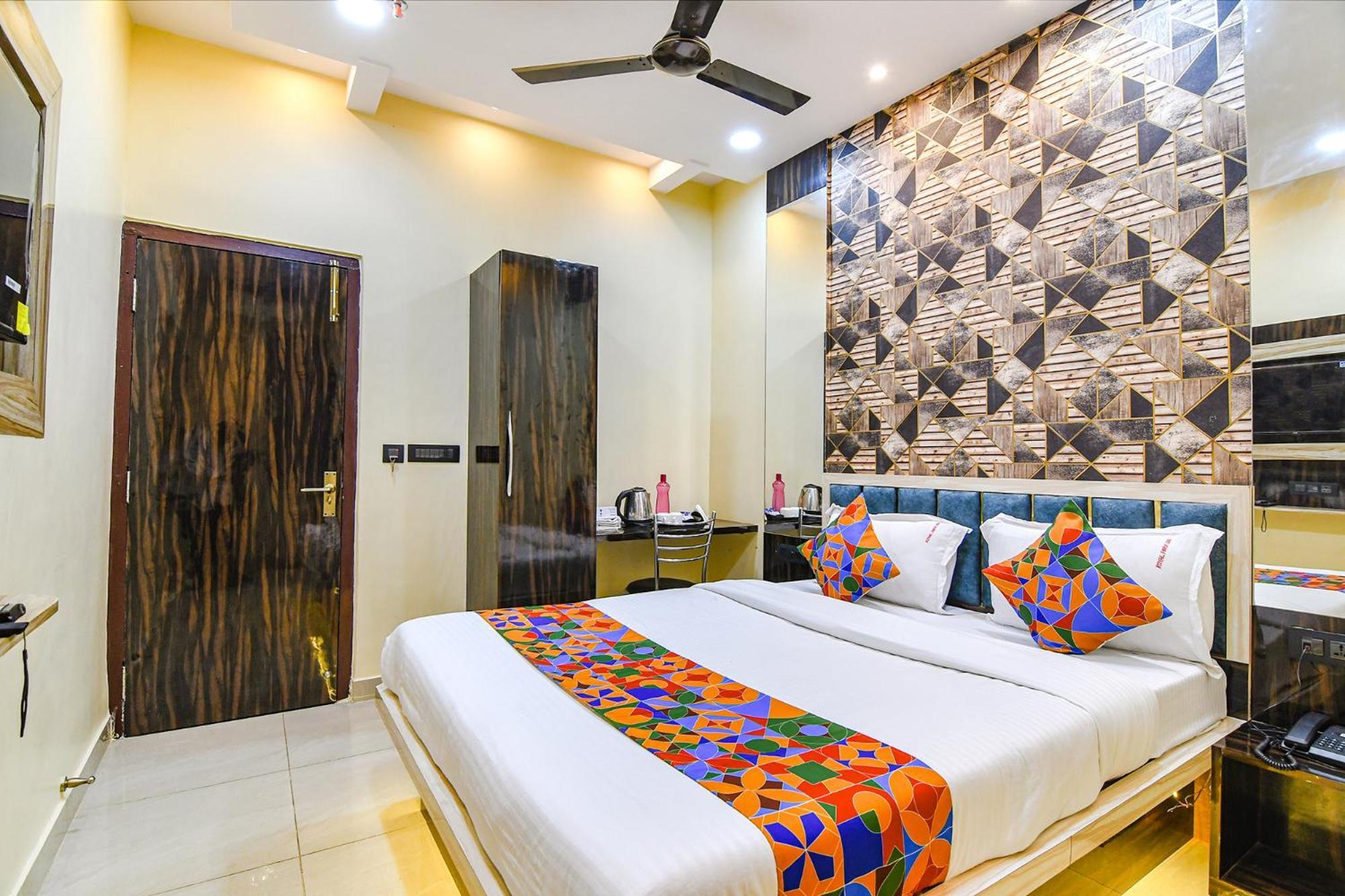 Fabhotel Royal Park Inn - Nr Eden Garden Stadium 콜카타 외부 사진